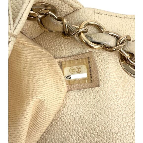 CHANEL Ivory Flap Seasonal Bag A-A15848 - Picture 9 of 11